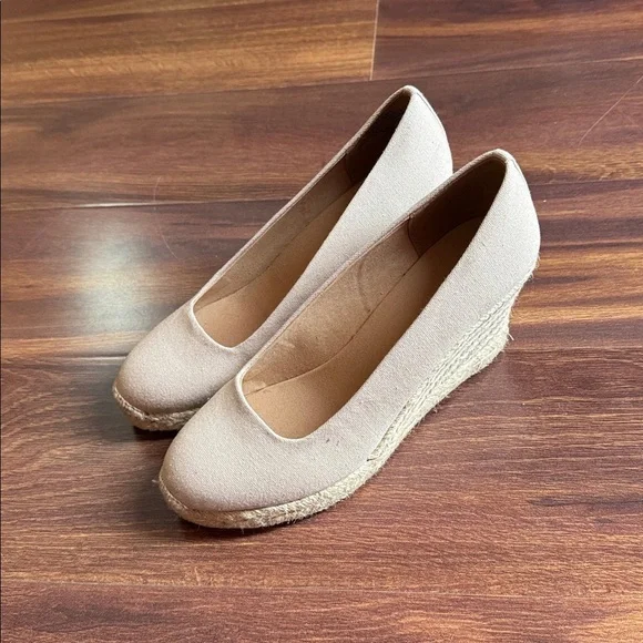 J. Crew Factory Cream Espadrille Shoes Size 8 - Picture 2 of 10
